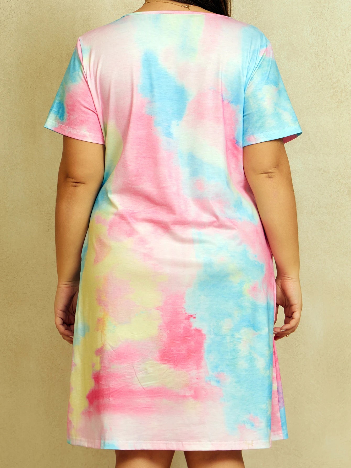 Plus Size Casual Dresses, Women's Plus Size Tie Dye Short Sleeve Round Neck Slightly Stretch Pleated Dress with Pockets