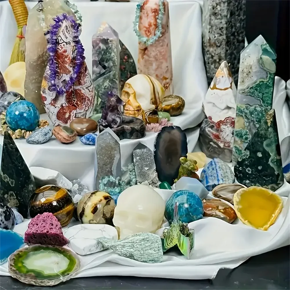 1pc 4LB/6LB A luxurious crystal gift box, containing various crystal center decorations, including different shaped towers,
