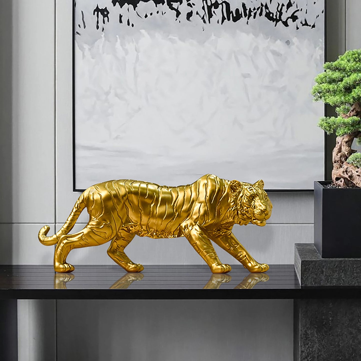 Resin Tiger Casting Animal Figurine Christmas Gift Gold Modern Tiger Sculpture Artworks Collectibles for Home Living Room Decor