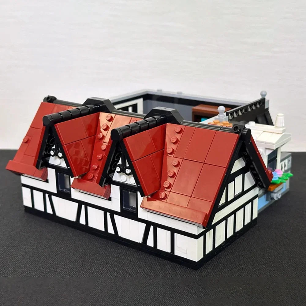 2025 Street View Tudor Corner Model Building Blocks 3266PCS Bricks 10350 Assembly Set Adorable Bedroom Toys For Room Decoration