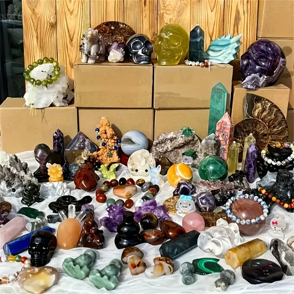 1pc 4LB/6LB A luxurious crystal gift box, containing various crystal center decorations, including different shaped towers,