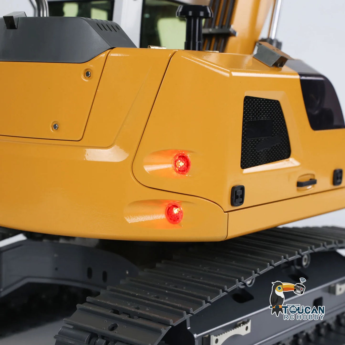 1/14 RC Hydraulic Excavator R920 JDM-208 Metal Remote Control Digger Model with Sound for Kids Adults Construction Toy