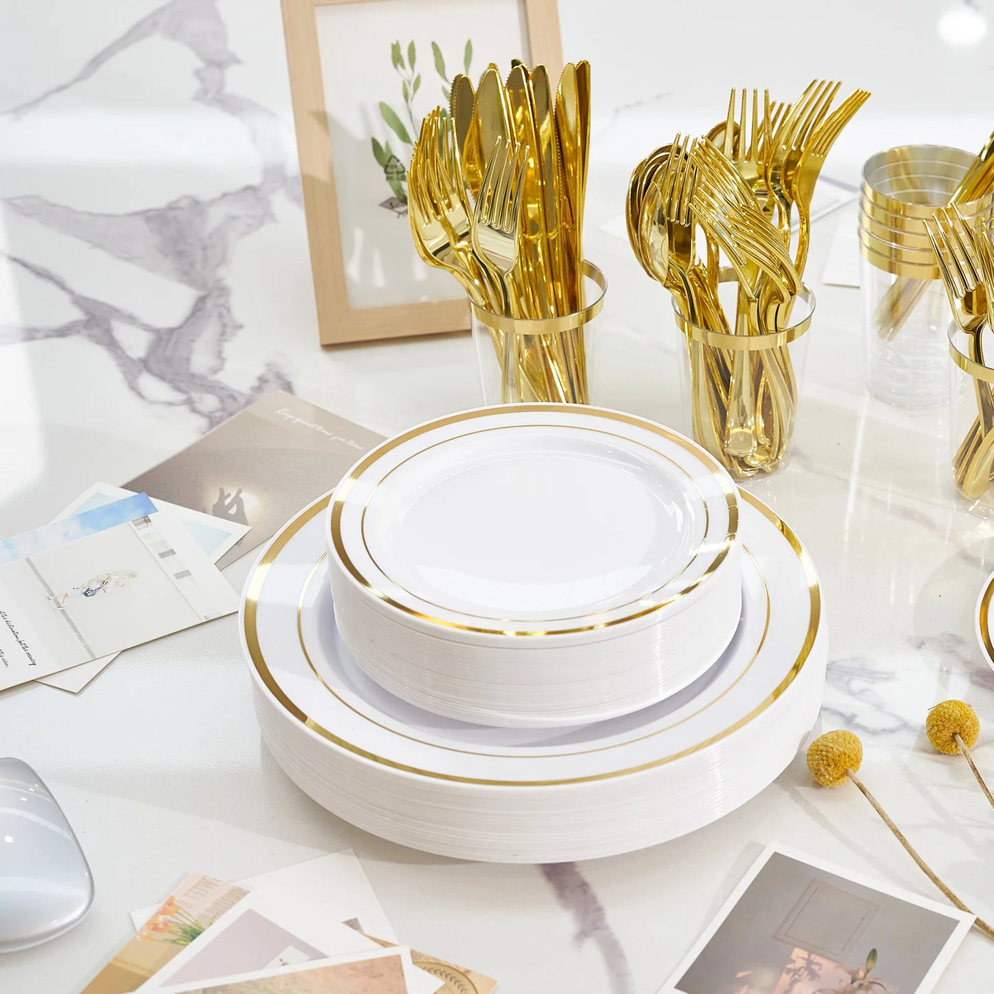 700 Pcs Gold Plastic Plates for 100 Guests - Party Supplies Includes 200 Gold Plastic Plates,300 Silverware,100 Napkins,100 Cups