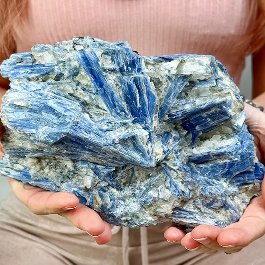 1pc Radiant Blue Crystal Raw Specimen, Elegant blue Crystal ,Garden decoration and romantic gifts, family theme