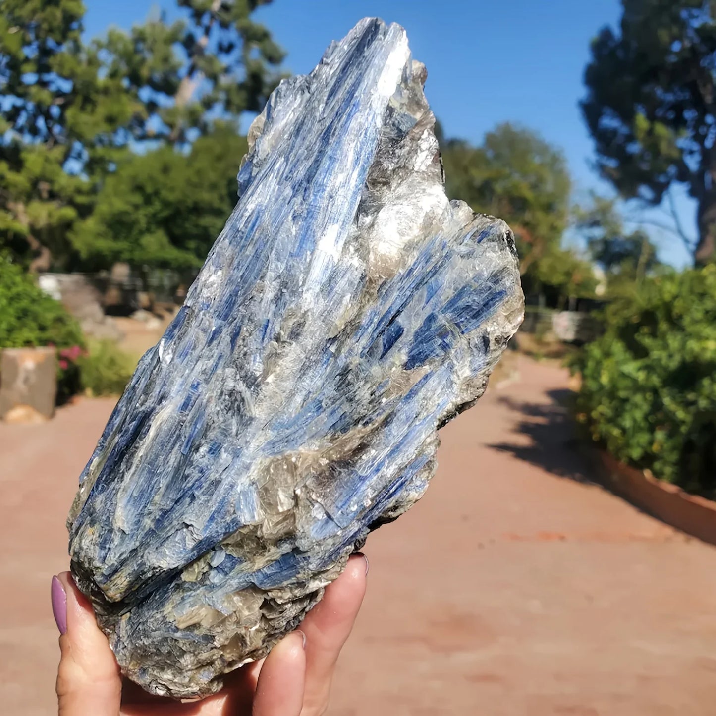 1pc Radiant Blue Crystal Raw Specimen, Elegant blue Crystal ,Garden decoration and romantic gifts, family theme