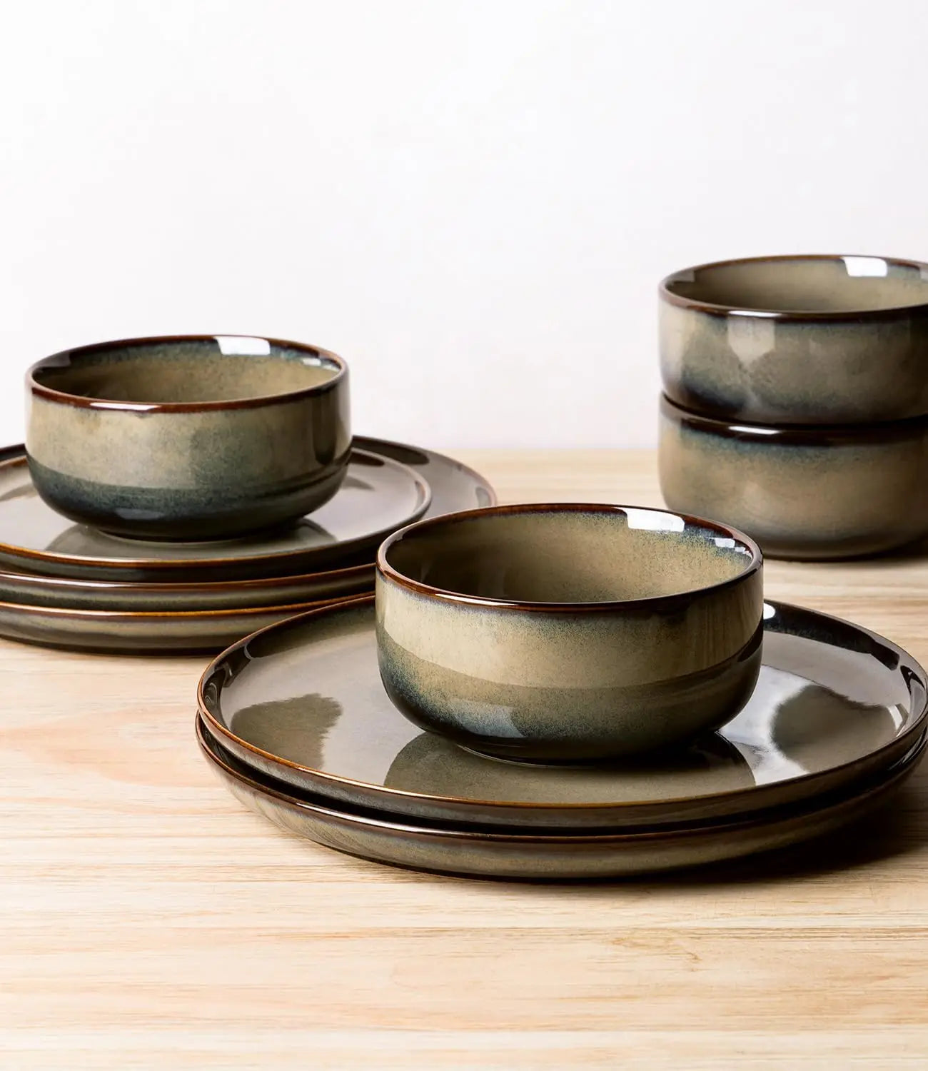 Ceramic Dinnerware Sets for 8, 24 Pieces Handmade Reactive Glaze Plates and Bowls Set, Scratch Resistant Dish Set, Oven & Microw