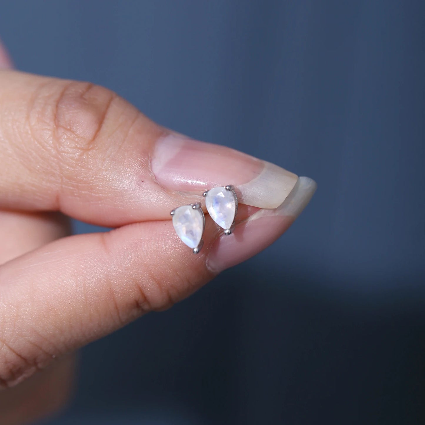 GEM'S BALLET Milky Blue Moonstone Stud Earrings 925 Silver