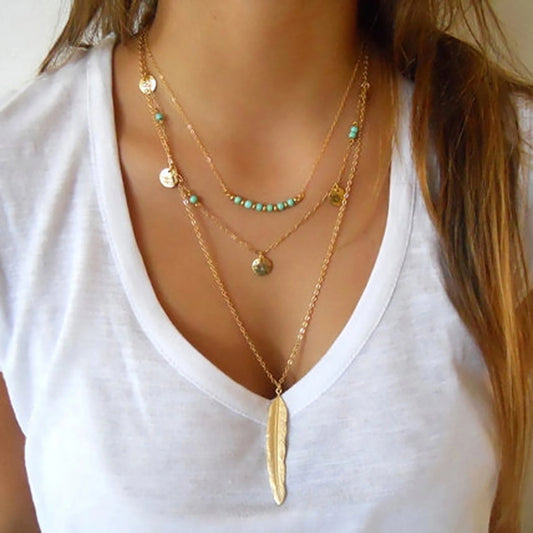 Woman Necklace with Feather Pendant Durable Alloy Skin-friendly Glossy Necklace for Banquet Wedding Dresses Skirts MIAO