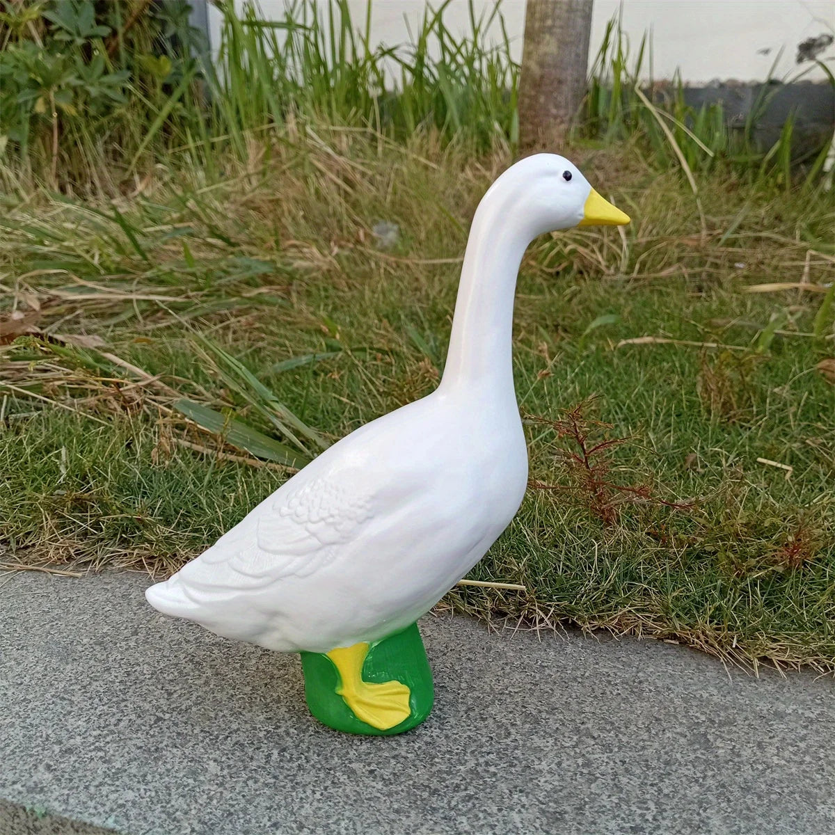 1Pc Artificial Resin Goose White Goose Swan Statue Ornament, Outdoor Garden Decoration Ornament, DIY Accessories