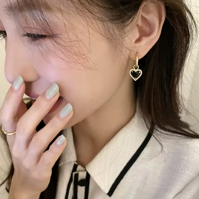 Livvy Black Love Heart Zircon Drop Earrings For Women