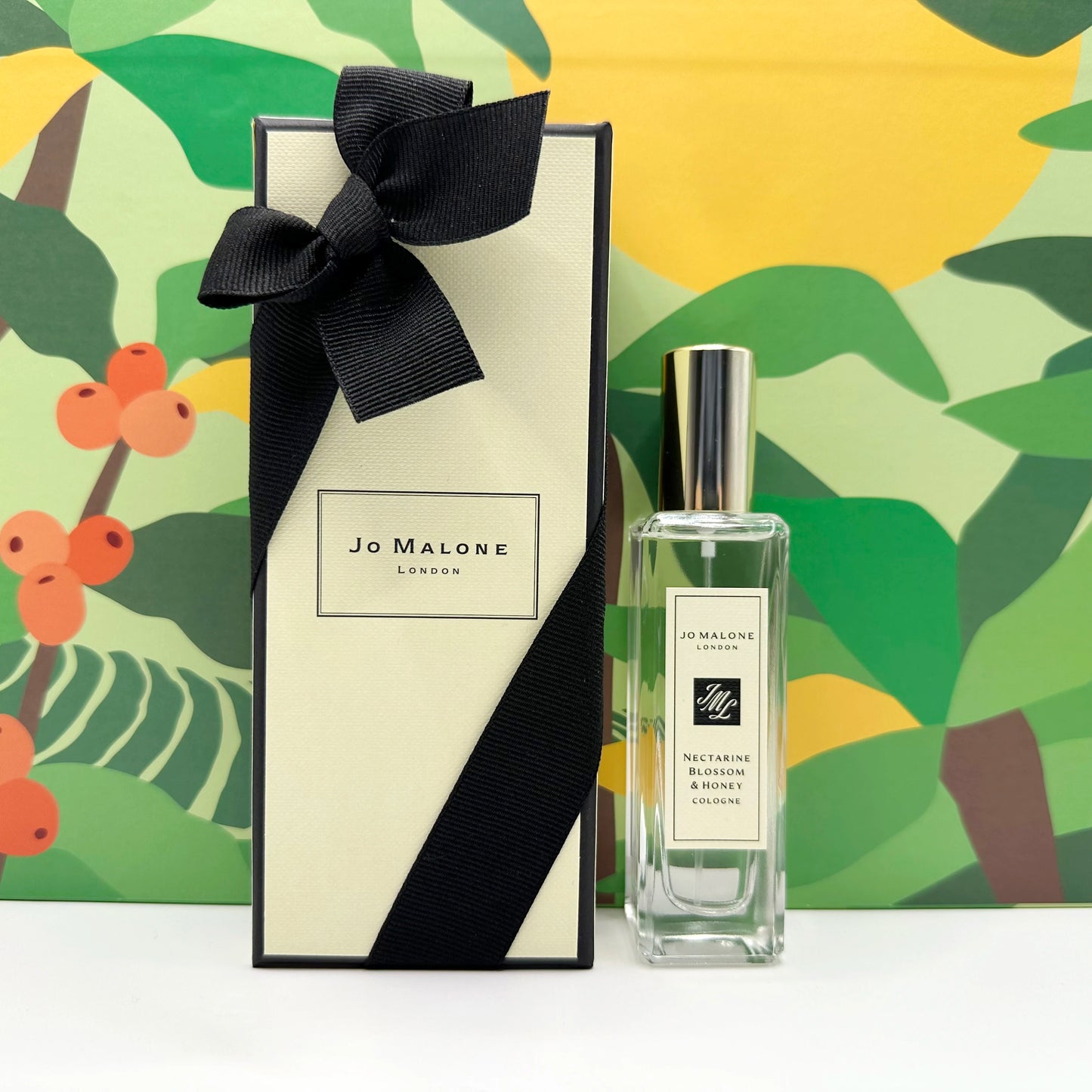 Jo Malone Nectarine Blossom & Honey women Cologne Spray 30ml Floral and fruity notes with original, long-lasting fragrance