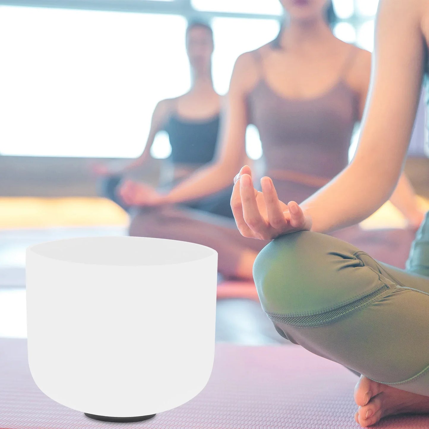 8-Inch Crystal Singer Bowl  Is Used For Sound Heart Wheel Balance, Relaxation, And Meditation Assistance