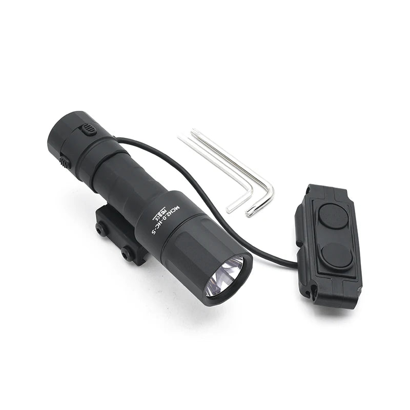 Flashlight Scout Light Hight Power 1400 Lumens REIN 2.0 Hunting Lamp Dual Function Pressure Switch For 20mm Picatinny Rail