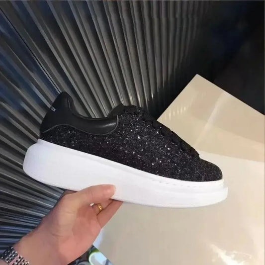 Women Flats Elegant Skateboard Shoes White Sneakers Thick Sole Inner Height Increasing Vulcanized Shoes For Men And Women