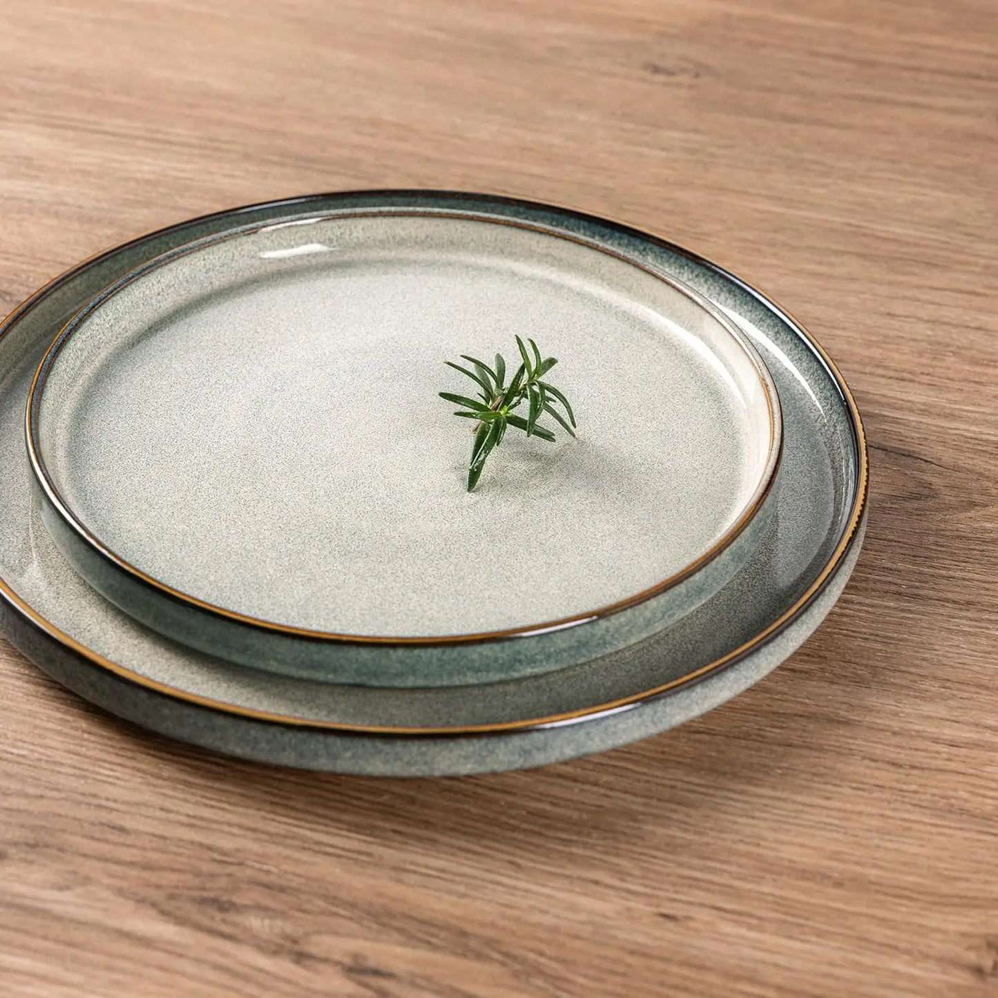 Ceramic Dinnerware Sets for 6, 18 Pieces Stoneware Plates and Bowls Sets, Reactive Glaze Stackable Dish Set -Scratch Resistant,