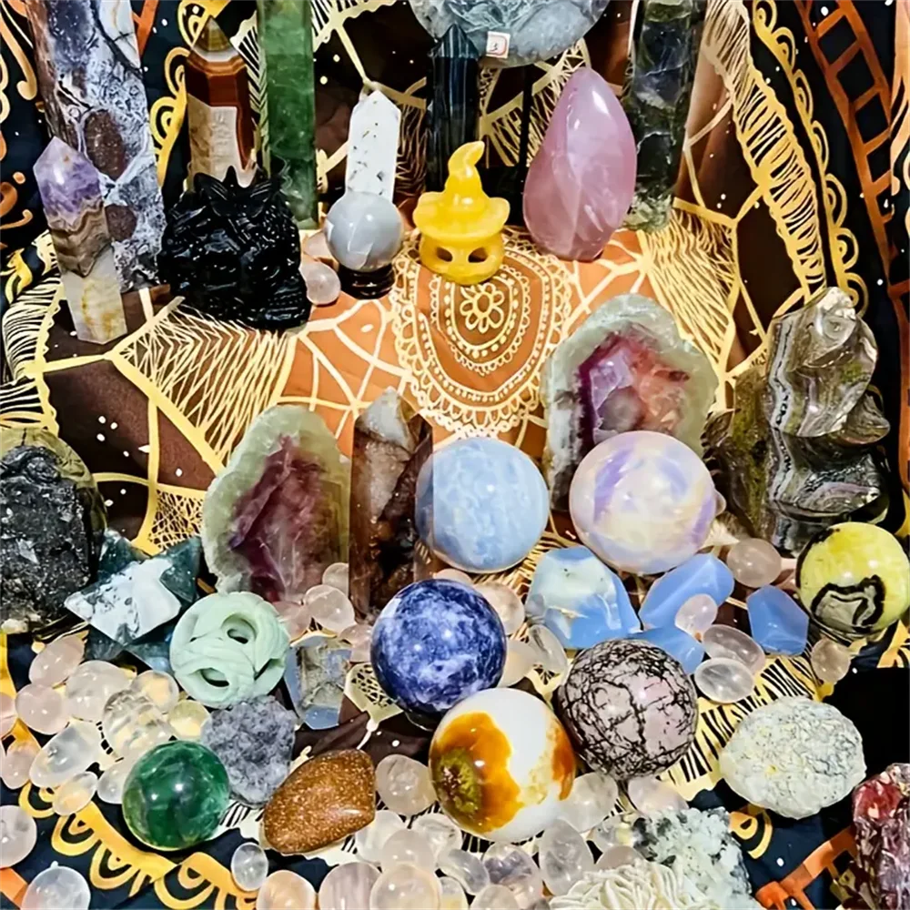 1pc 4LB/6LB A luxurious crystal gift box, containing various crystal center decorations, including different shaped towers,