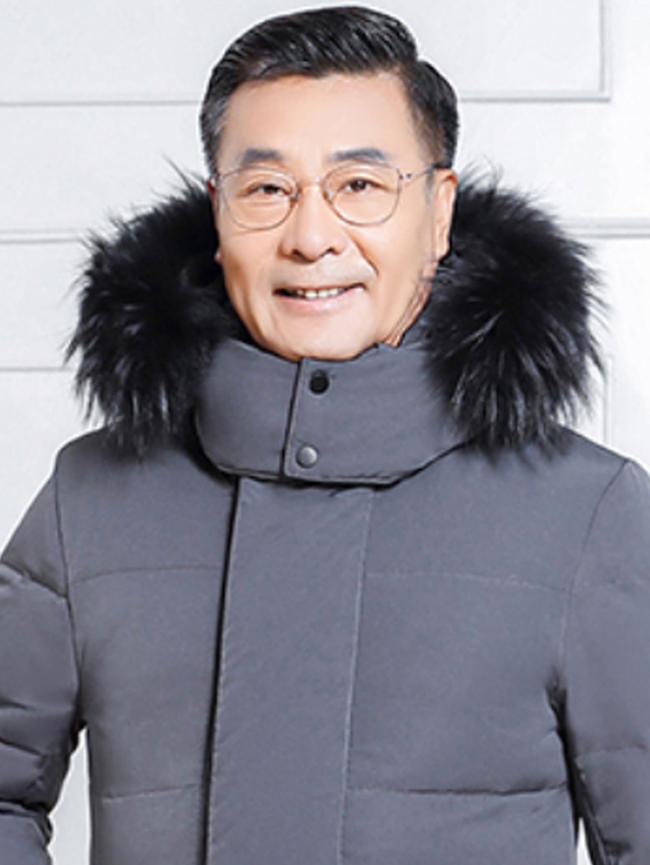 Men'S Long Warm Hooded Coat with Faux Fur Collar | Thickened Winter Jacket for Middle-Aged and Elderly Men, Solid Color, Regular Fit, Zipper Closure